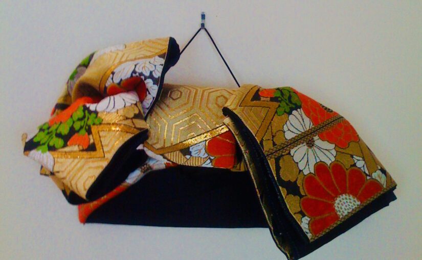 How to Turn Vintage Obis into Art